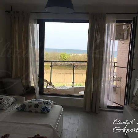 Beachfront Luxury Elizabeth, Apartamento Pomorie