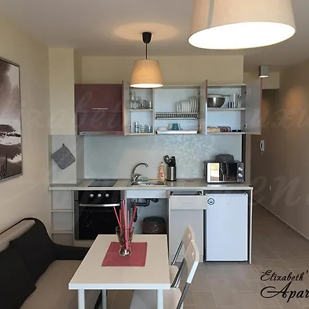 Beachfront Luxury Elizabeth, Apartament *