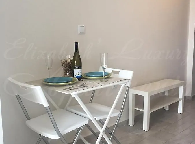 Beachfront Luxury Elizabeth, Apartamento Pomorie