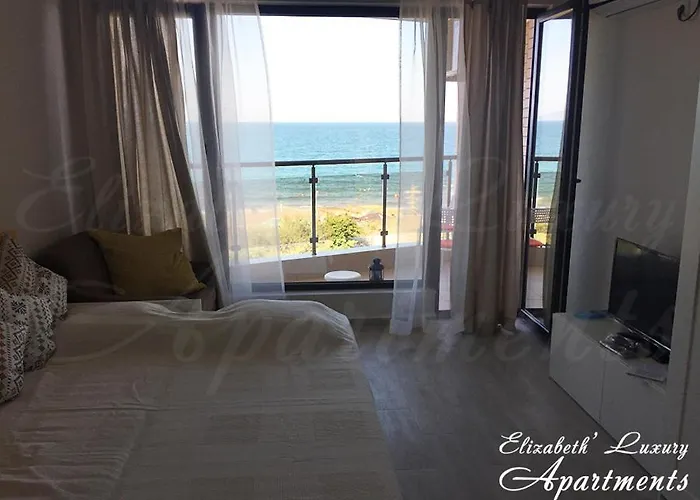 Beachfront Luxury Elizabeth, Apartamento *