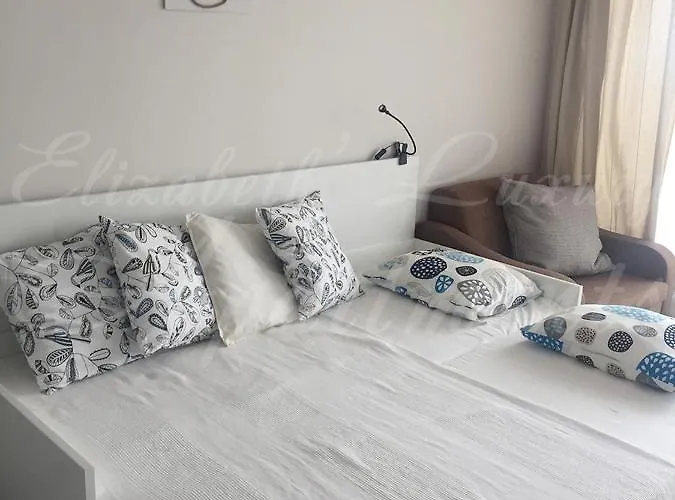 Beachfront Luxury Elizabeth, Apartamento Pomorie