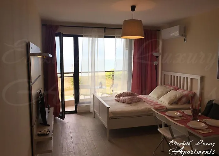 Apartamento Beachfront Luxury Elizabeth, Pomorie