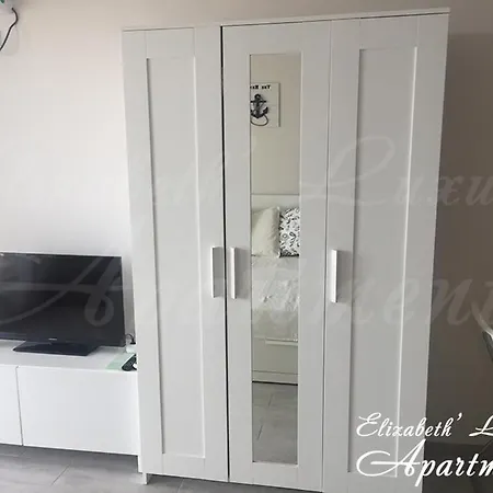 Apartment Beachfront Luxury Elizabeth, *