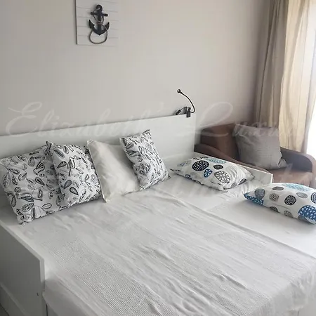 Beachfront Luxury Elizabeth, Appartement Pomorie