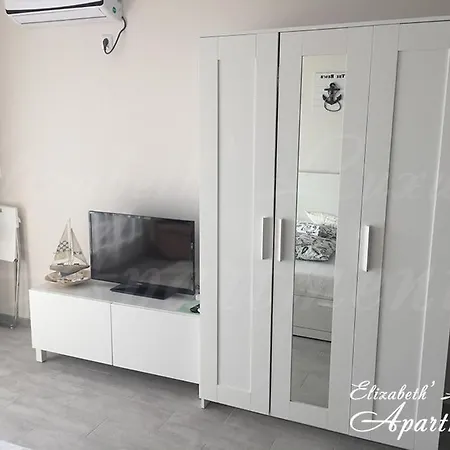 Beachfront Luxury Elizabeth, Appartement Pomorie