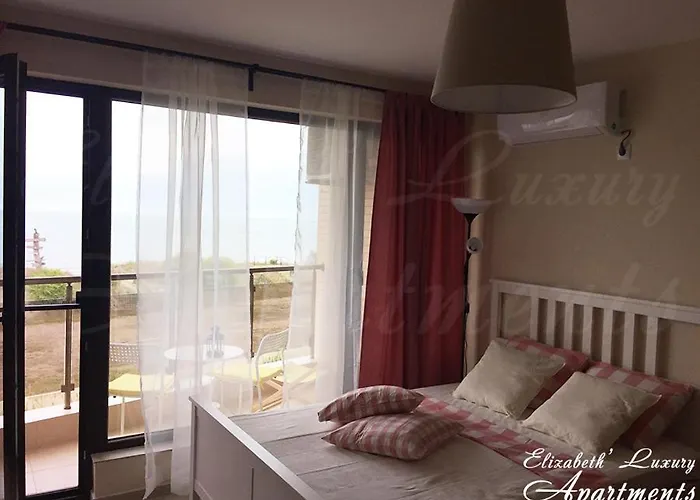 Beachfront Luxury Elizabeth, * Pomorie