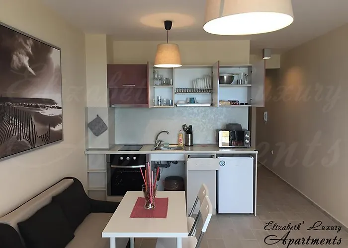 Beachfront Luxury Elizabeth, Apartmán *