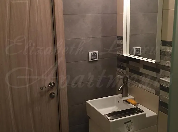 Beachfront Luxury Elizabeth, Apartmán *