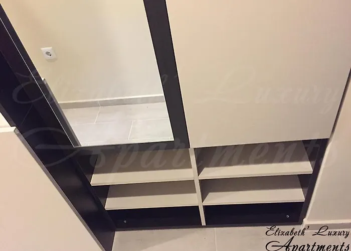 Beachfront Luxury Elizabeth, Apartmán *