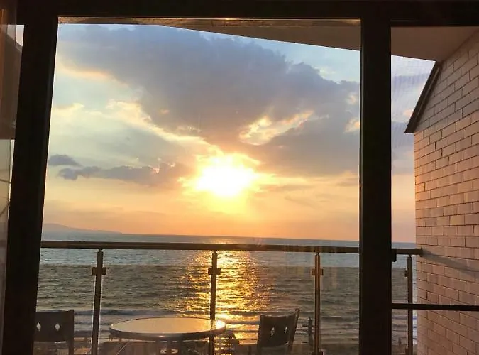 Beachfront Luxury Elizabeth, Апартамент *